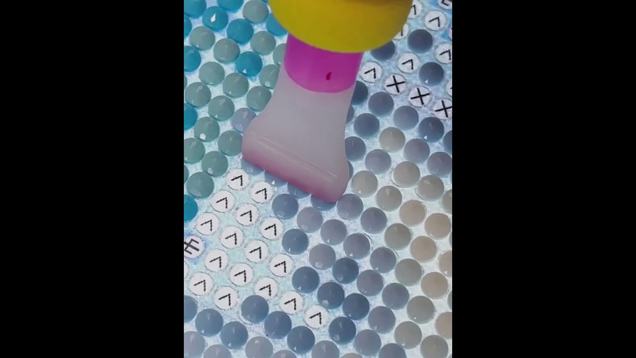 Sounds Satisfying #shorts #diamondpainting #asmr #satisfying #relaxing