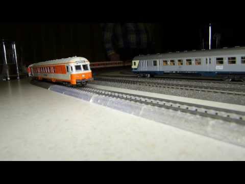 29. Stummi-Treff WN,  09 - BR 218 143-6 (Trix 22234) mit Nahverkehrszug 'City-Bahn'