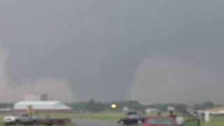 preview picture of video 'TORNADO CANTON OKLAHOMA.  2011'