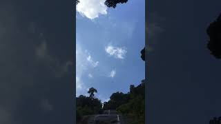 Download lagu Welcome To Borneo #7 : Air Terjun Uwi, Terletak Di Pedalaman Hutan Kalimantan mp3