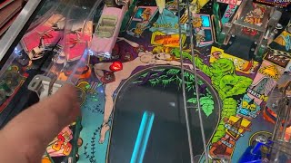 White Water Creature from the black lagoon Eight ball deluxe Bally Williams Pinball machines