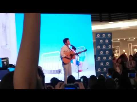 [Fancam] 봄봄봄 (Bom Bom Bom) Roy Kim Promo Tour in Malaysia, Paradigm Mall