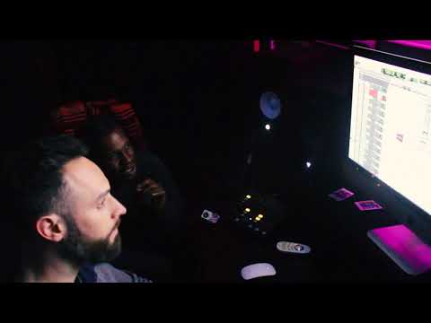 In Studio Making a Beat/Hook with Constantine - "Get Loose" Prod. Legion Beats