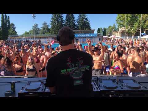 KRISTIJAN MOLNAR drops "Guitarra G (Martijn ten Velden Remix)" @ LOVEFEST 2021 H2O Stage by Grotto