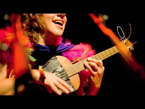 download lagu mp3 mp4 Tune Yards Riotriot, download lagu Tune Yards Riotriot gratis, unduh video klip Download Tune Yards Riotriot Mp3 dan Mp4 Music Gratis