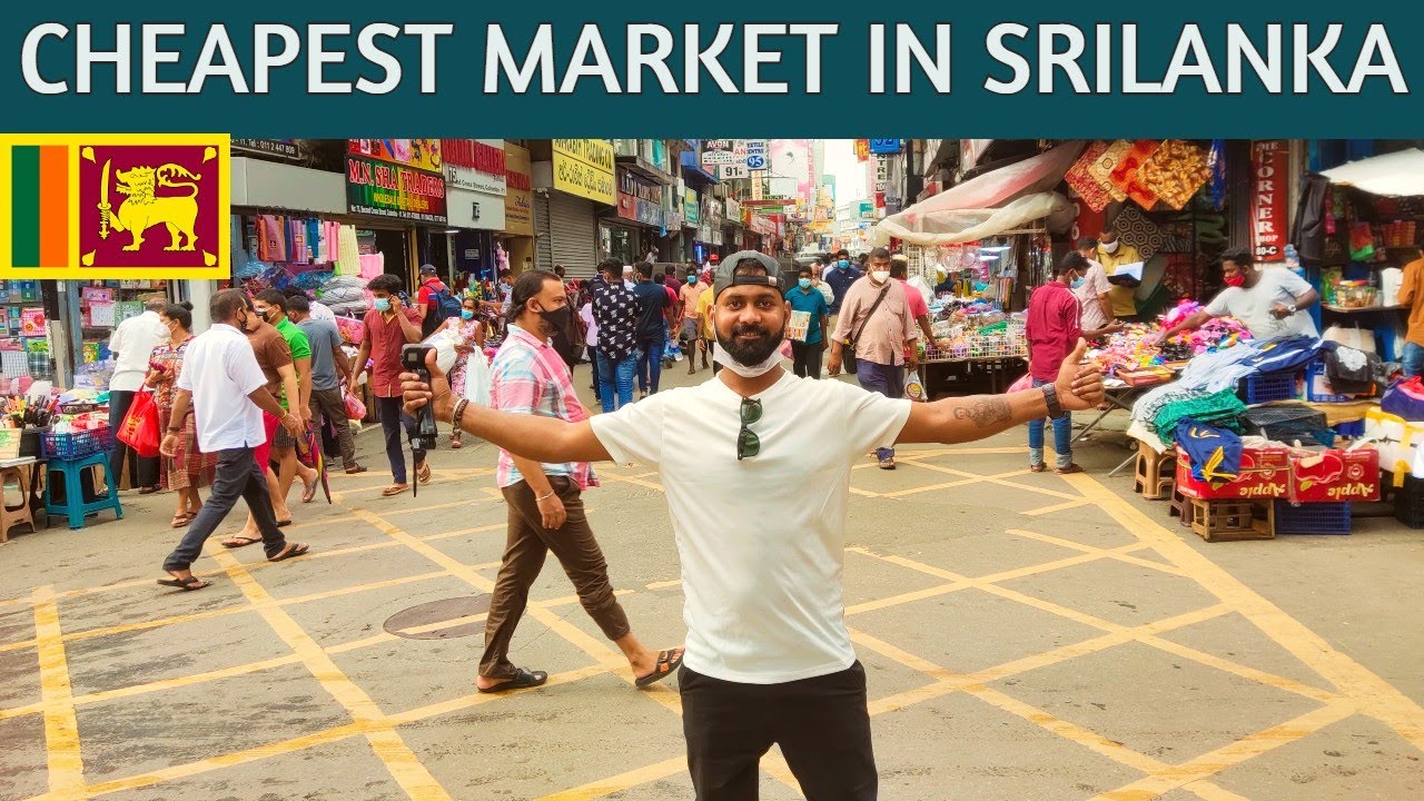 Join a traveler on exploration of Pettah Floating Market.