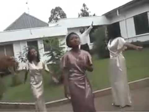 Eo akaikinao   Ny Fanilo   Video Dailymotion