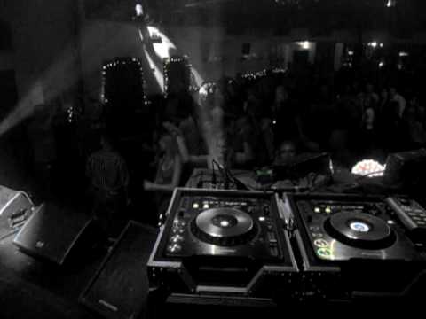 Marc MacRowland ft  I-fan, Cherokee & Ace on Sax @ Metz on Sunday!