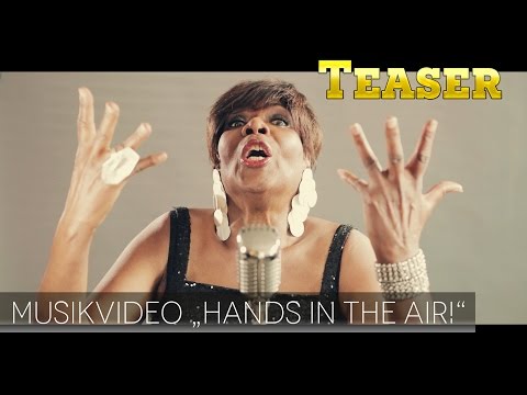Hands in the air - Teaser  Plus Size Fashion Days 2016