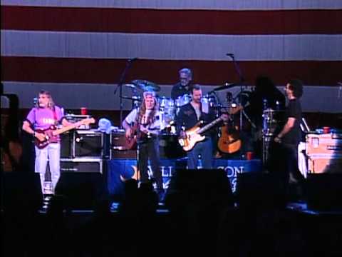 Willie and Bobbie Nelson - Down Yonder (Live at Farm Aid 1994)