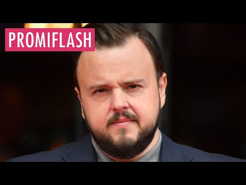 Video Thumbnail: So selbstbewusst reagierte John Bradley auf Gewichtsfrage