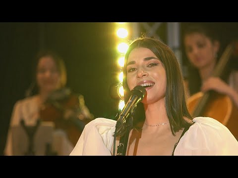 Alexandra Usurelu - Baladă pentru o minune (lansare album ”Fata care chiar există”) LIVE
