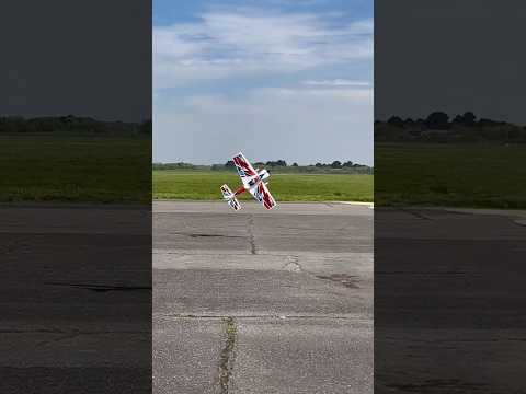 No stopping the Flex Cap in a strong wind! #unstoppable #radiocontrol #modelplane