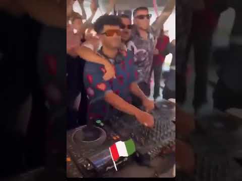 Jamie Jones plays Lucio Battisti re-edit of Ruben Mandolini in Ibiza