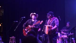 Los Texmaniacs -  Bajo & Accordion Battle