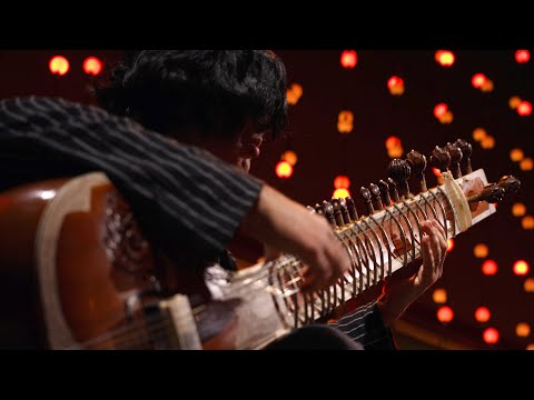 Elephant Stone - Sally Go Round The Sun (Live on KEXP)