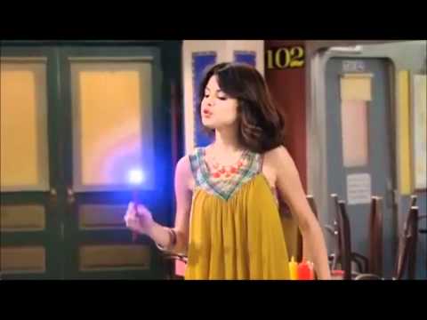 download lagu mp3 mp4 Alex Russo, download lagu Alex Russo gratis, unduh video klip Alex Russo