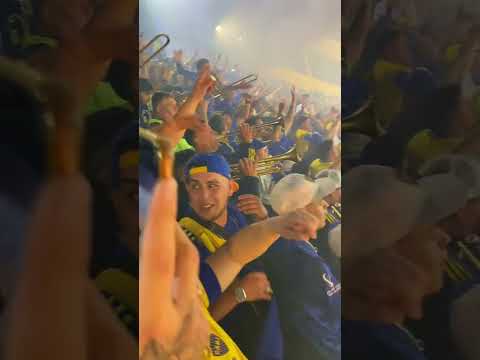 "Se seguía hasta después del partido #bocajuniors #la12 #bombonera #futbol #azulyoro #popular" Barra: La 12 &bull; Club: Boca Juniors