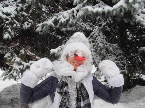 Лорик Снеговик на празднике | Доброе Новогоднее видео