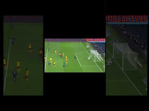 Vitinha first crazy goal with PSG