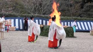 preview picture of video 'Hitaki Sai Fire Festival at Fushimi Inari Shrine.'