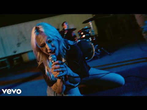 Sludge Mother - Pig [Official Performance Video]