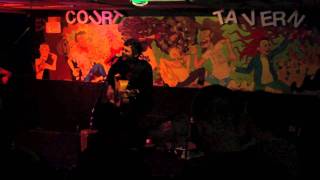 Garrett Klahn (Texas Is The Reason) - Johnny On The Spot (Acoustic)