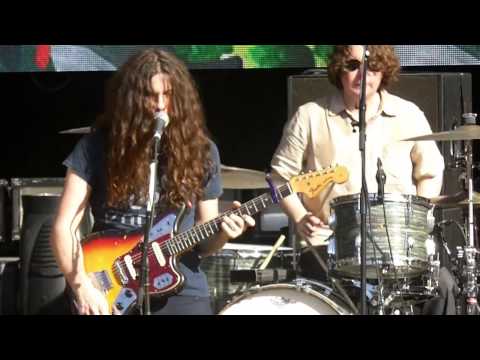 Kurt Vile And The Violators - Freak Train [Live at Falls Festival, Byron Bay, NSW - 01-01-2016]