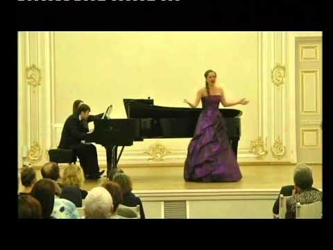 Verdi-"Traviata"  "E strano...sempre libera..."