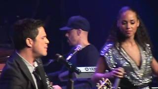 ALICIA KEYS & ALEJANDRO SANZ - Looking for Paradise (Live in Madrid)