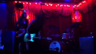 Ravens Moreland - Tip Of The Blade Live! @ Alex's Bar May 28, 2011