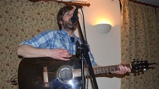 Mark Morriss from The Bluetones, &quot;Sleazy Bed Track&quot; at Llanymynech 7 March 2015