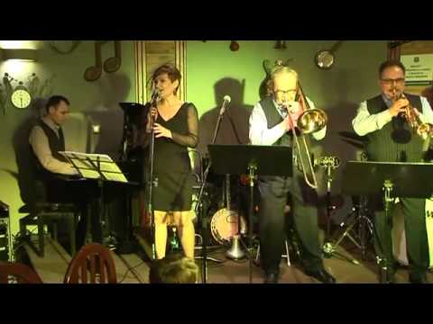 Red Roses For A Blue Lady -wyk. Old Boys Band