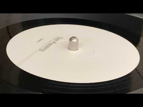 LINVAL THOMPSON Feat DUBMATIX ~ Peace And Love + Dub