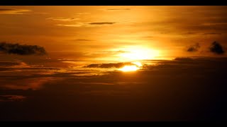 Download lagu Di Langit Bandung Bulan keur Mayung - Euis Komariah & Didin S. Badjuri, Ida Rosida & Heri Suheryanto mp3