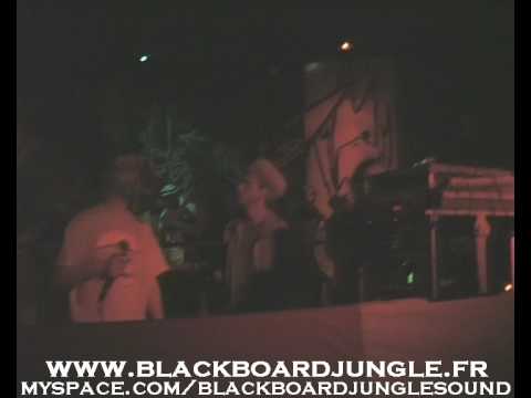 DUB STATION 12 Blackboard Jungle : Mo'Kalamity - Time To Rise Up (live 2008)