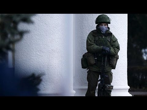 Von Gelenkschmerzen, die nehmen Nackenschmerzen und Nackenschmerzen im Kopf