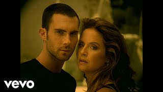 Video thumbnail of "Maroon 5 - She Will Be Loved (Official Music Video)"