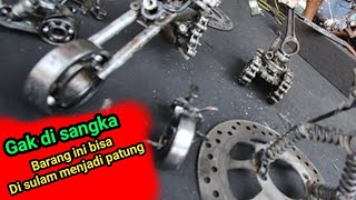 Download lagu keren !!! kreatif patung ini terbuat dari bahan bekas onderdil motor yang tidak terpakai mp3