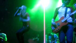 CHIODOS - There&#39;s No Penguins in Alaska ft Michael Jagmin from A Skylit Drive [HQ] Live