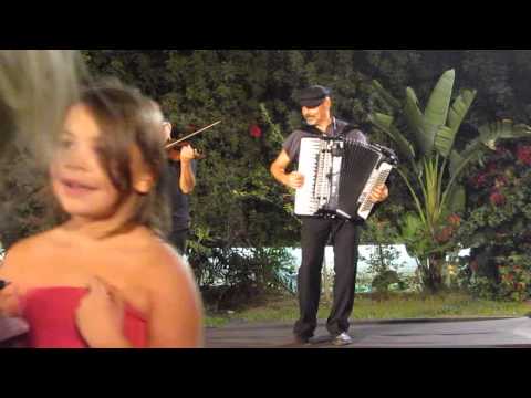 Аккордеонист Илья Магальник и скрипач Леонид  на празднике Рош Ха-Шана в Хайфе