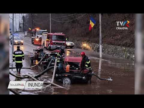 INUNDAȚII PE DN 7, LA CĂLIMĂNEȘTI