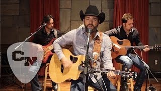 Craig Campbell - Keep Them Kisses Comin' | Hear and Now | Country Now