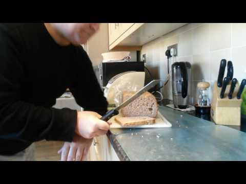 How to slice bread