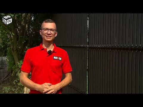 PROSTAVBU - instalace plotové výplně DUOFUSE PRIVACY SLATS určené pro svařované 2D/3D plotové panely