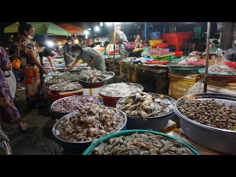Amazing Night Street Food @Phsa Sam Hanh - Night Food Market Scene at Toul Sangke District