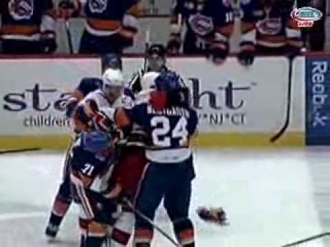 100122 - Robin Figren knees Chris Terry.wmv