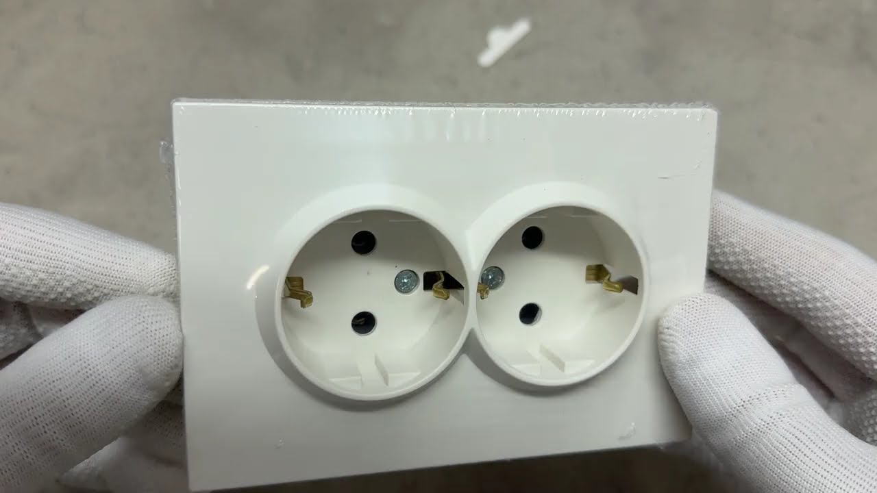 Розетка подвійна із заземленням білий 16А Soft ER122-W ARDERO 80720