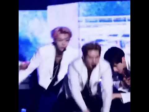 [Eccident) Hyungwon Monsta X slipping while performing in Show Champion