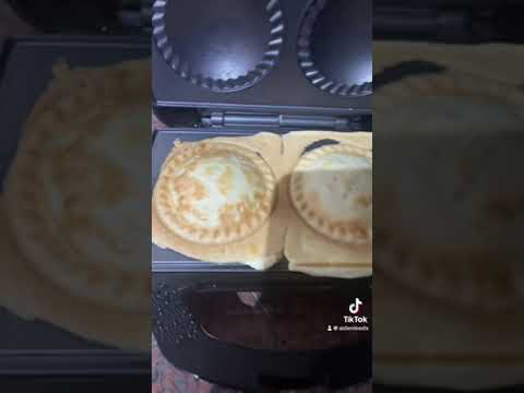 Making Chicken Pies in a Dual Pie Maker | Treat Factory | Only £15! (Link in Description)”